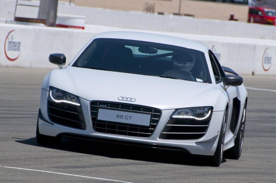  Audi R8 GT 2012 года  (фото 41 из 52)